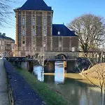 Bulle D'ardenne アパート Charleville-Mézières